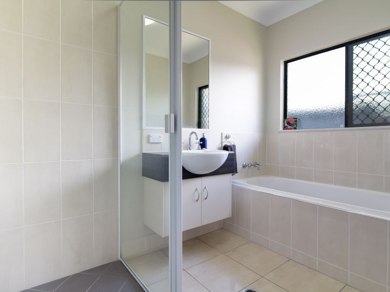 35 Seaways Street, Trinity Beach QLD 4879