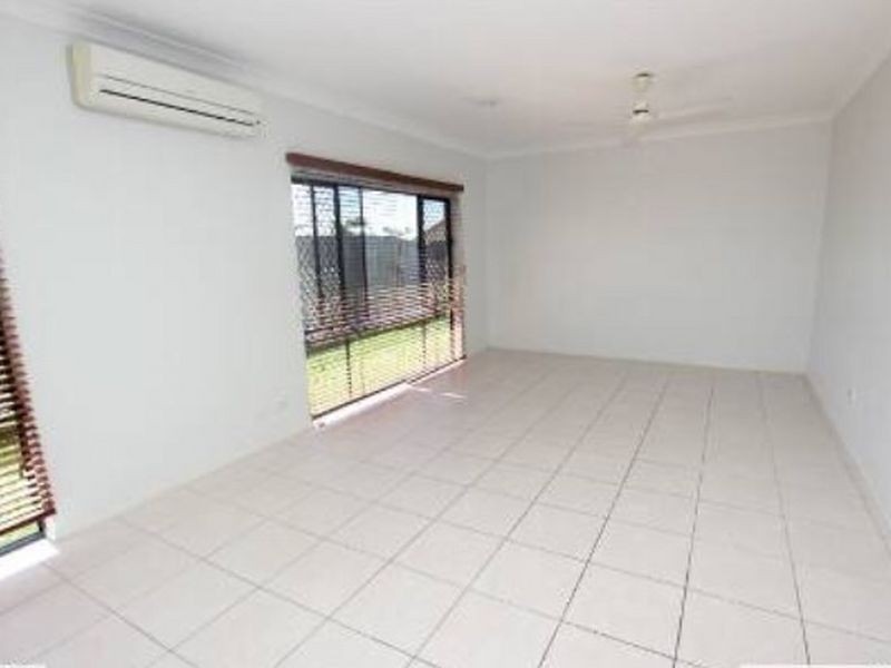 2 Guiness Close, White Rock QLD 4868