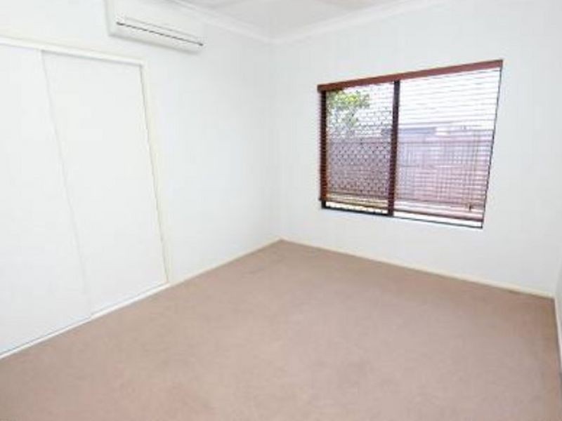 2 Guiness Close, White Rock QLD 4868