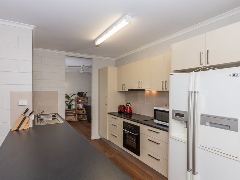 8 Sarina Close, Kewarra Beach QLD 4879