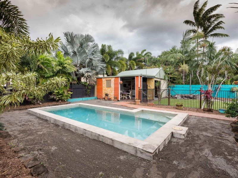 8 Sarina Close, Kewarra Beach QLD 4879