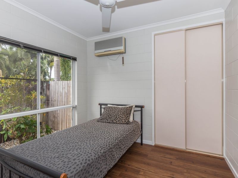 8 Sarina Close, Kewarra Beach QLD 4879