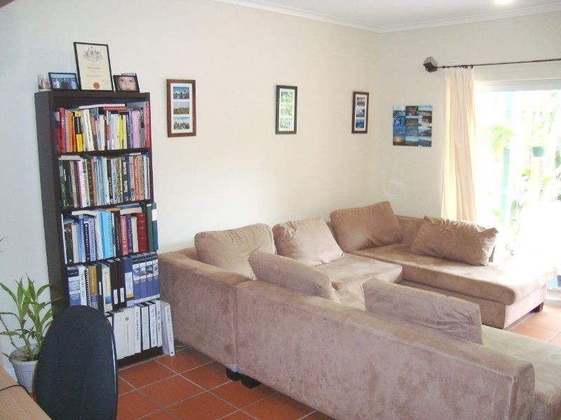 2/528 Varley Street, Yorkeys Knob QLD 4878