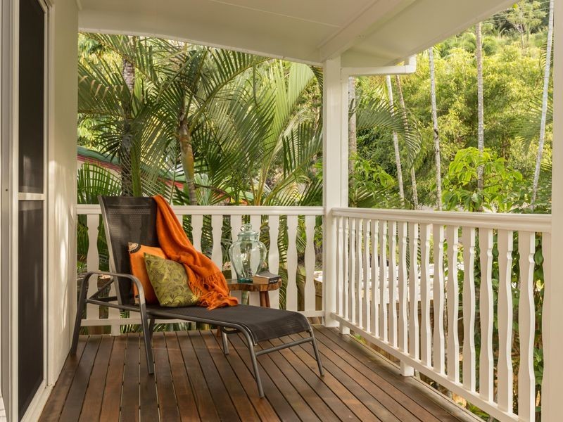 12 Knight Road, Smithfield QLD 4878