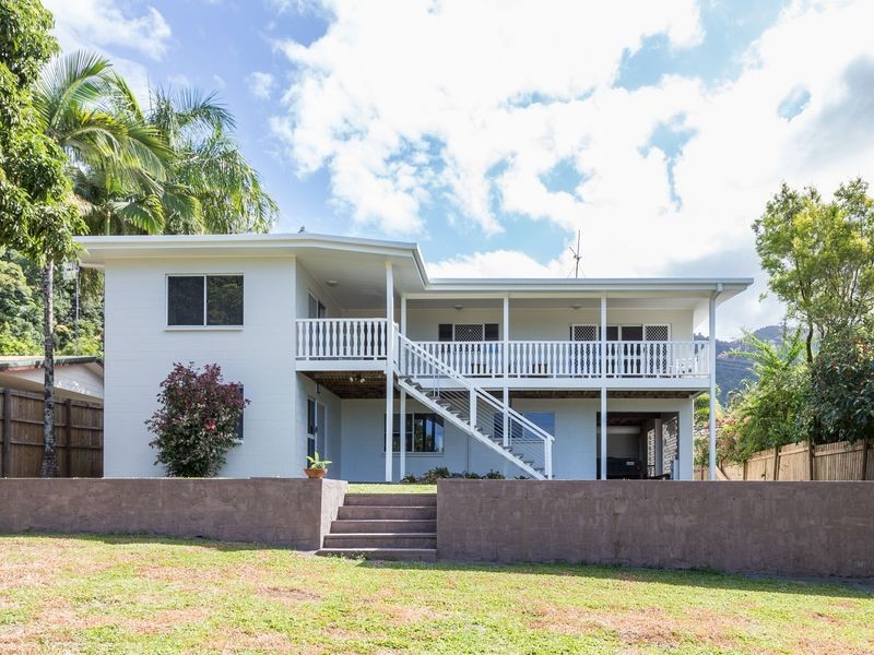 12 Knight Road, Smithfield QLD 4878