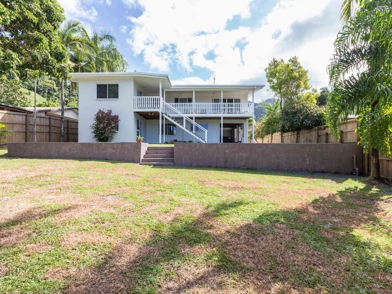 12 Knight Road, Smithfield QLD 4878