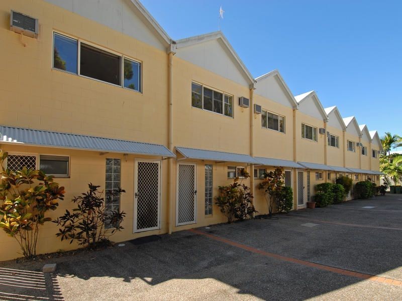 6/100 Cunningham Street, Yorkeys Knob QLD 4878