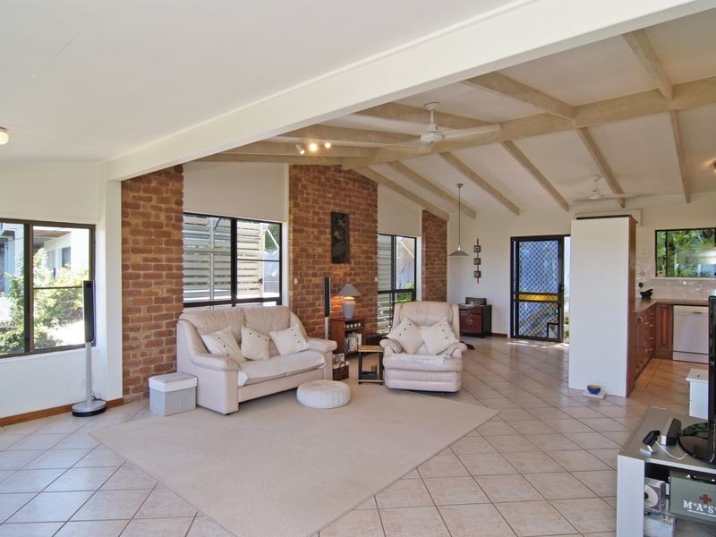 17 Bena Street, Smithfield QLD 4878