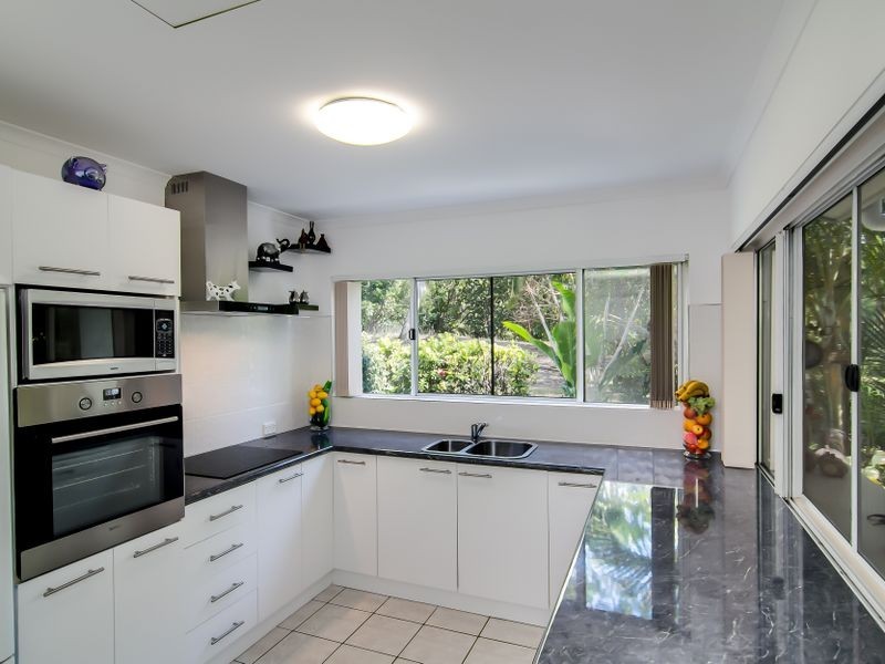 3/70-72 Cedar Road, Palm Cove QLD 4879