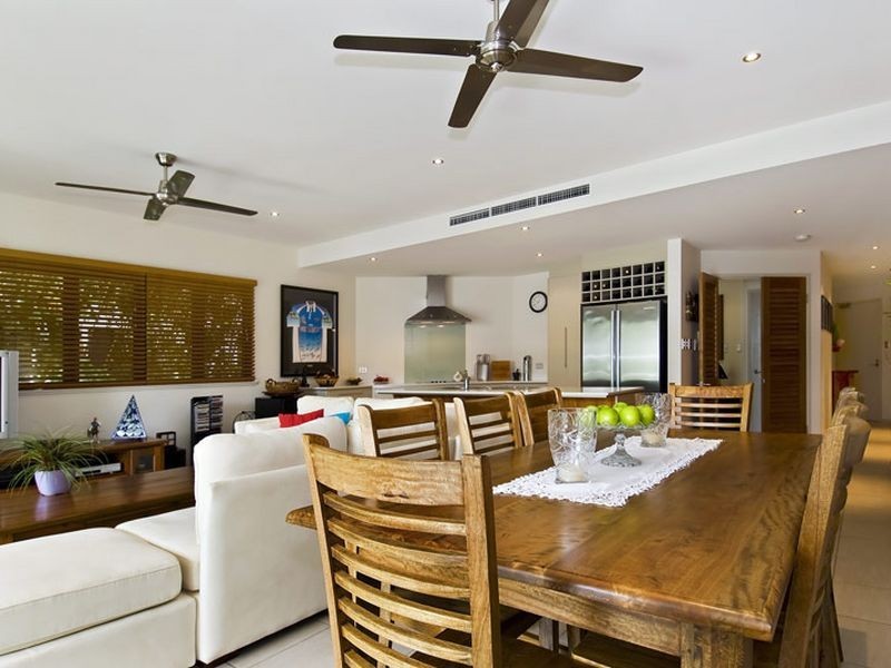 10/31-33 Sims Esplanade, Yorkeys Knob QLD 4878