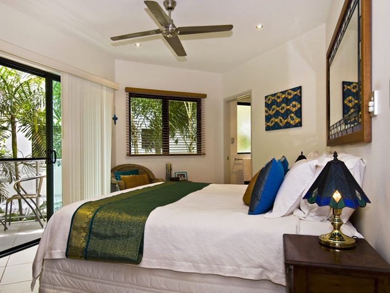 10/31-33 Sims Esplanade, Yorkeys Knob QLD 4878