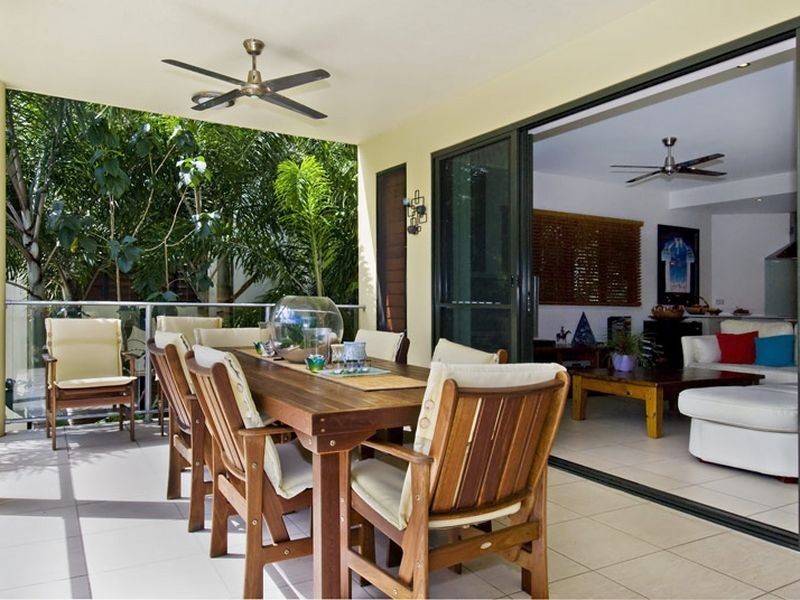 10/31-33 Sims Esplanade, Yorkeys Knob QLD 4878