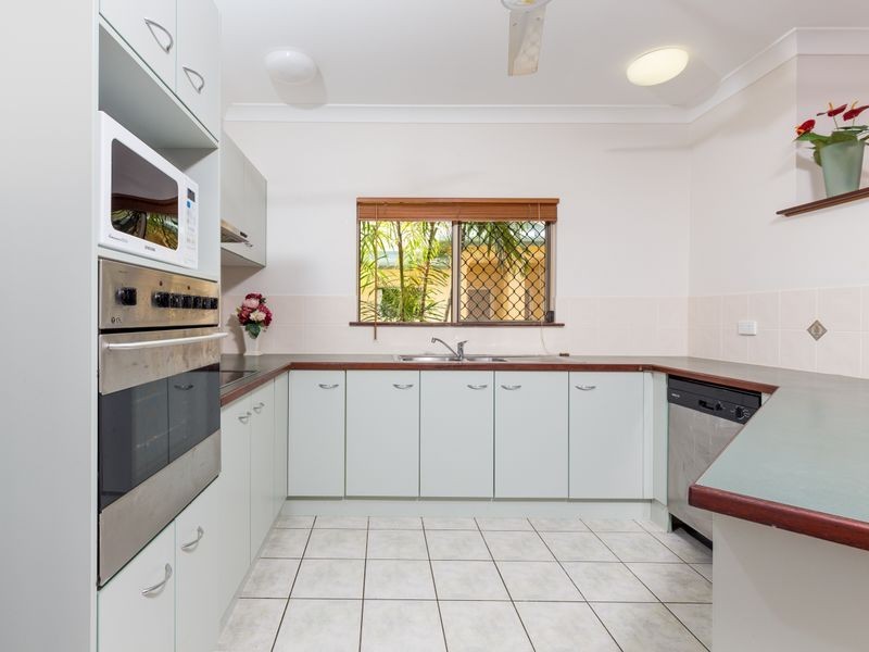 4/71-73 Cedar Road, Palm Cove QLD 4879