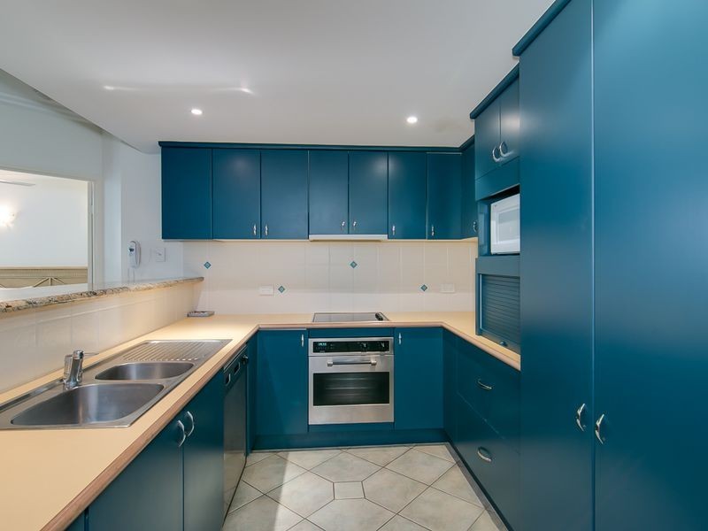 30/23-25 Veivers Road, Palm Cove QLD 4879