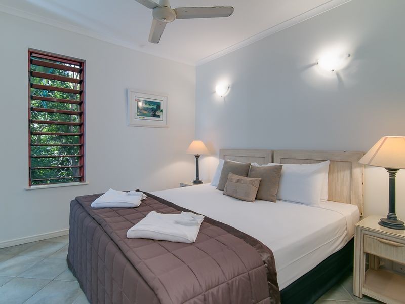 30/23-25 Veivers Road, Palm Cove QLD 4879