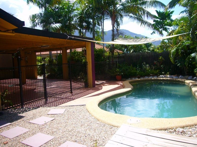 26 Meander Close, Brinsmead QLD 4870