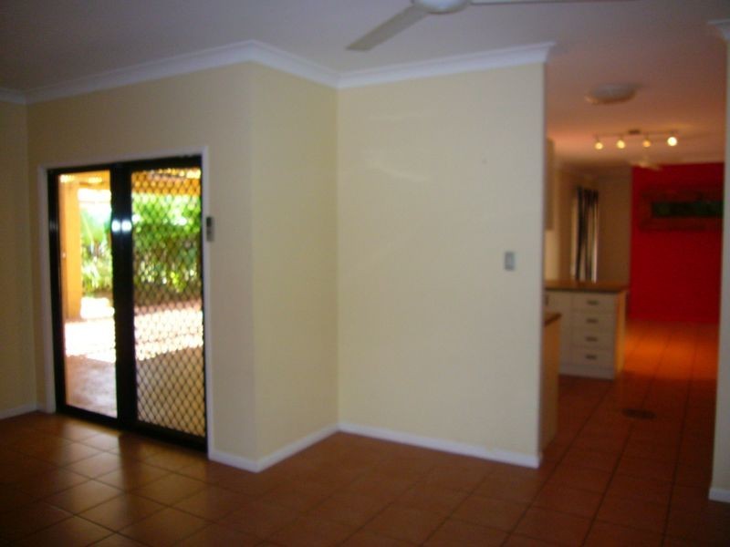 26 Meander Close, Brinsmead QLD 4870