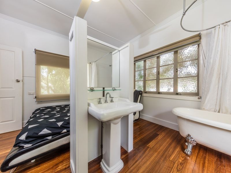 15 Caddy Street, Yorkeys Knob QLD 4878