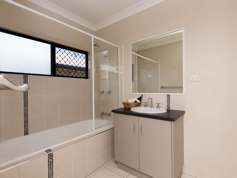 3 Thooleer Vista, Trinity Park QLD 4879