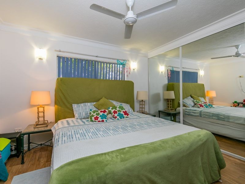 1/91-93 Moore Street, Trinity Beach QLD 4879