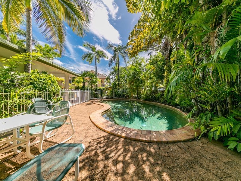1/91-93 Moore Street, Trinity Beach QLD 4879