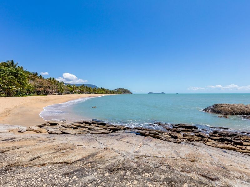 1/91-93 Moore Street, Trinity Beach QLD 4879