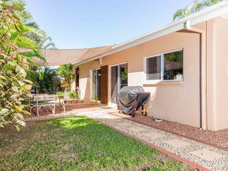 23 Rainy Mountain Place, Smithfield QLD 4878