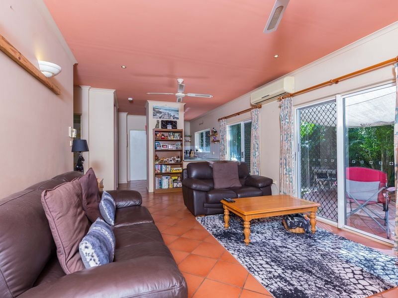 23 Rainy Mountain Place, Smithfield QLD 4878