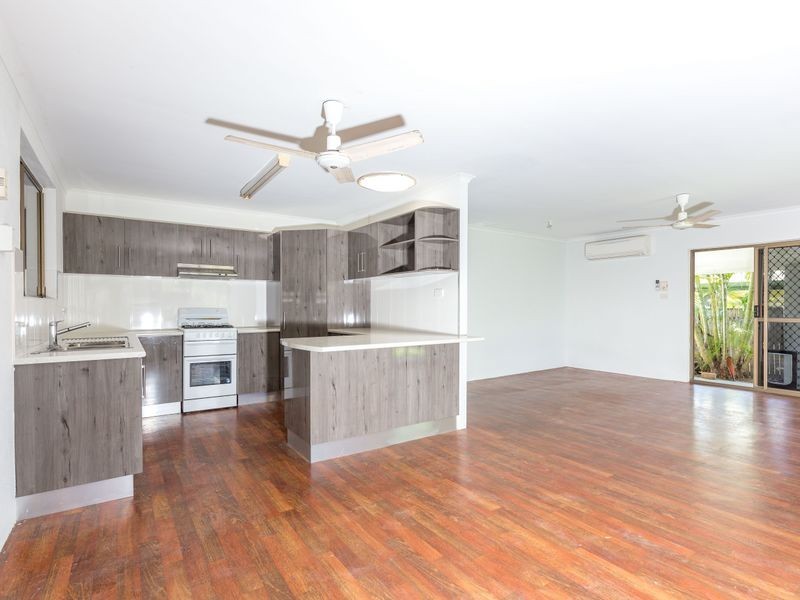 11 Rudder Street, Clifton Beach QLD 4879