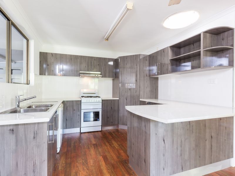 11 Rudder Street, Clifton Beach QLD 4879