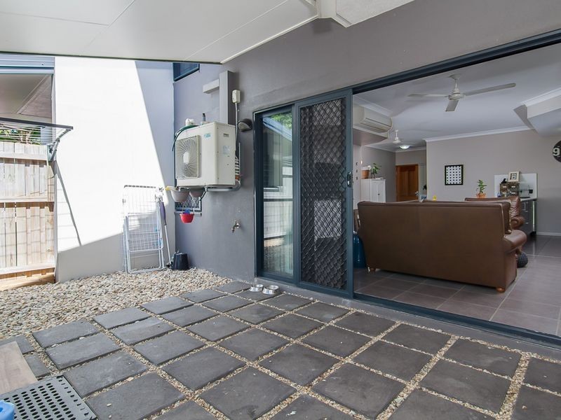 2/1766 Captain Cook Highway, Clifton Beach QLD 4879