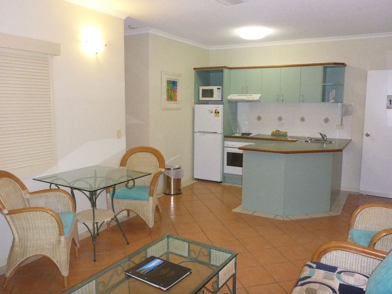 6/6-8 Triton Street, Palm Cove QLD 4879