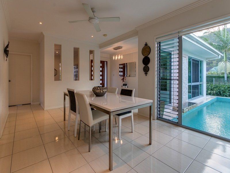 6 Bushlark Place, Smithfield QLD 4878