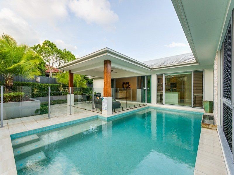 6 Bushlark Place, Smithfield QLD 4878