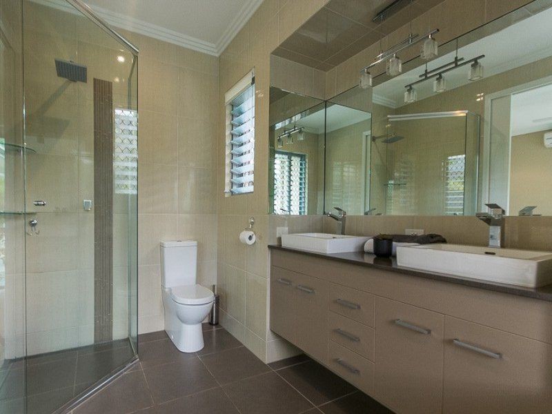 6 Bushlark Place, Smithfield QLD 4878