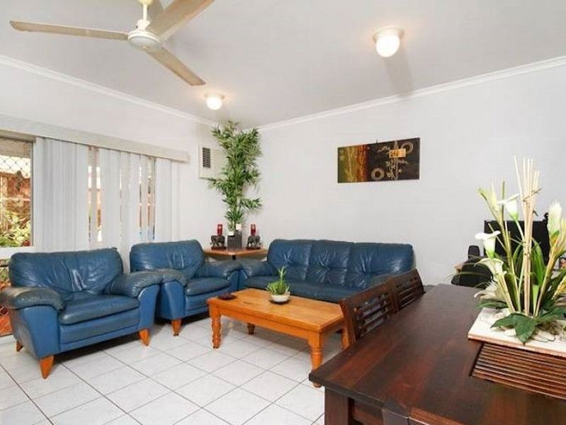 2/97 Moore Street, Trinity Beach QLD 4879