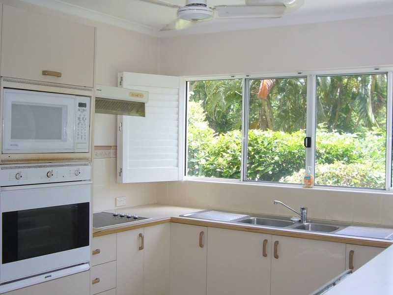 5/70 Cedar Road, Palm Cove QLD 4879