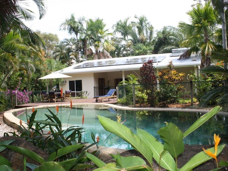 9-11 Nicholas Street, Clifton Beach QLD 4879