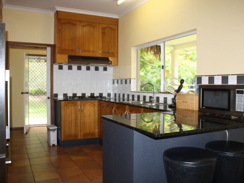 9-11 Nicholas Street, Clifton Beach QLD 4879