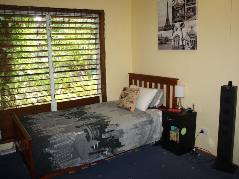 9-11 Nicholas Street, Clifton Beach QLD 4879