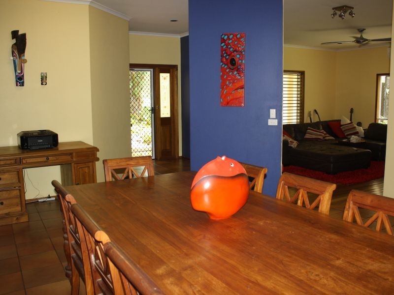 9-11 Nicholas Street, Clifton Beach QLD 4879