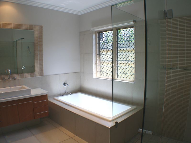 26 Moore Road, Kewarra Beach QLD 4879