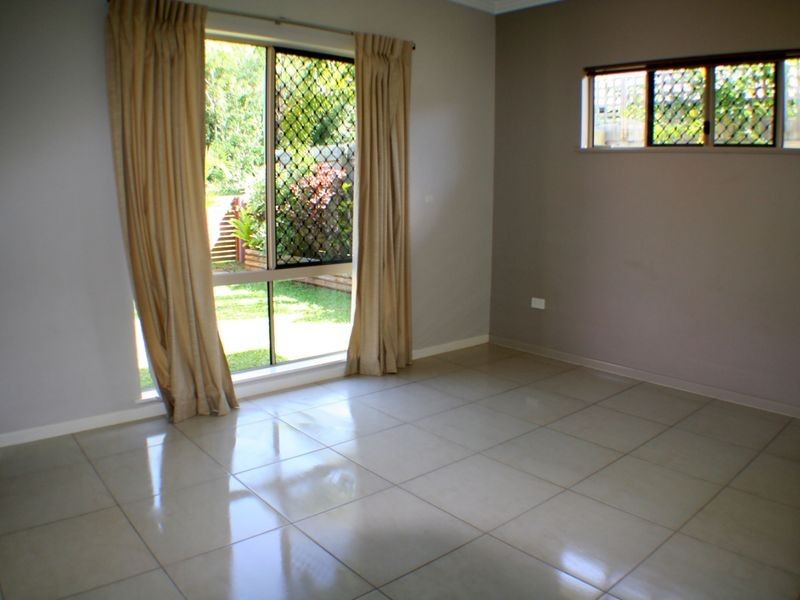 26 Moore Road, Kewarra Beach QLD 4879