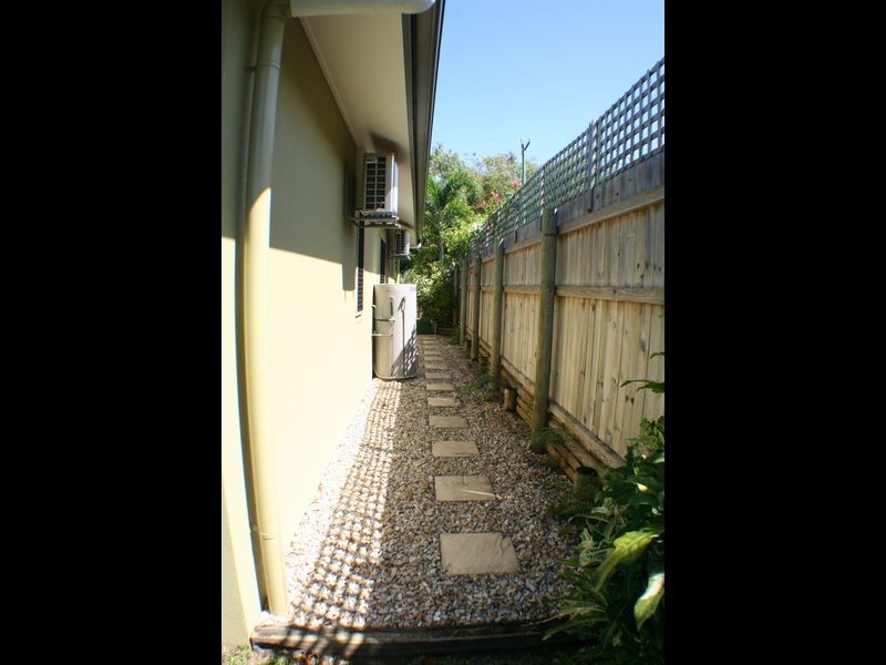 26 Moore Road, Kewarra Beach QLD 4879