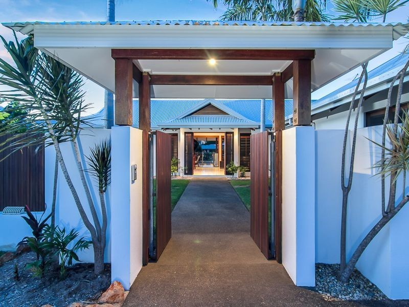 13 Lagoon Drive, Trinity Beach QLD 4879