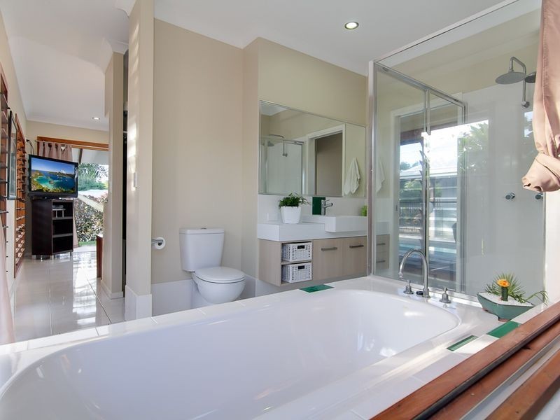13 Lagoon Drive, Trinity Beach QLD 4879