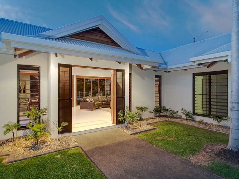 13 Lagoon Drive, Trinity Beach QLD 4879