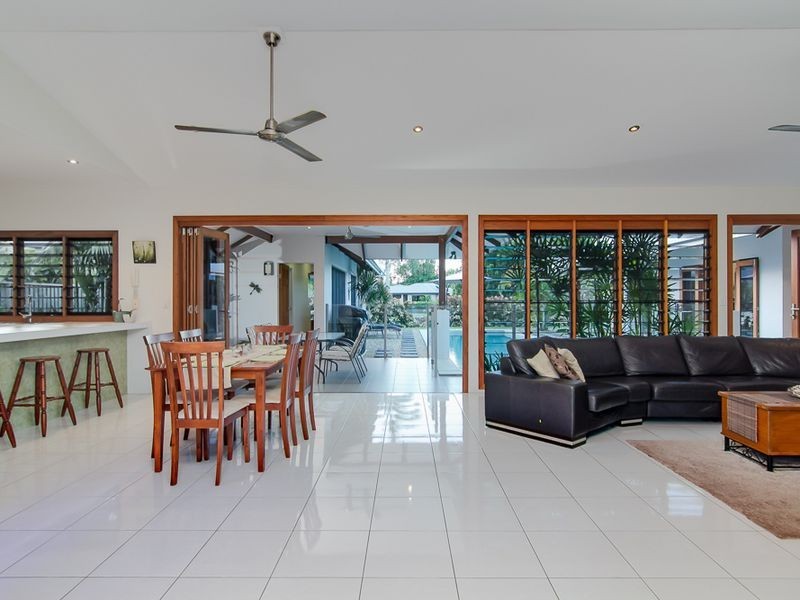13 Lagoon Drive, Trinity Beach QLD 4879