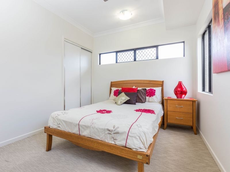 6 Sandridge Way, Smithfield QLD 4878