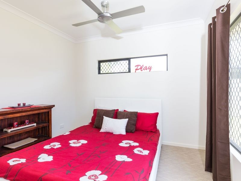 6 Sandridge Way, Smithfield QLD 4878